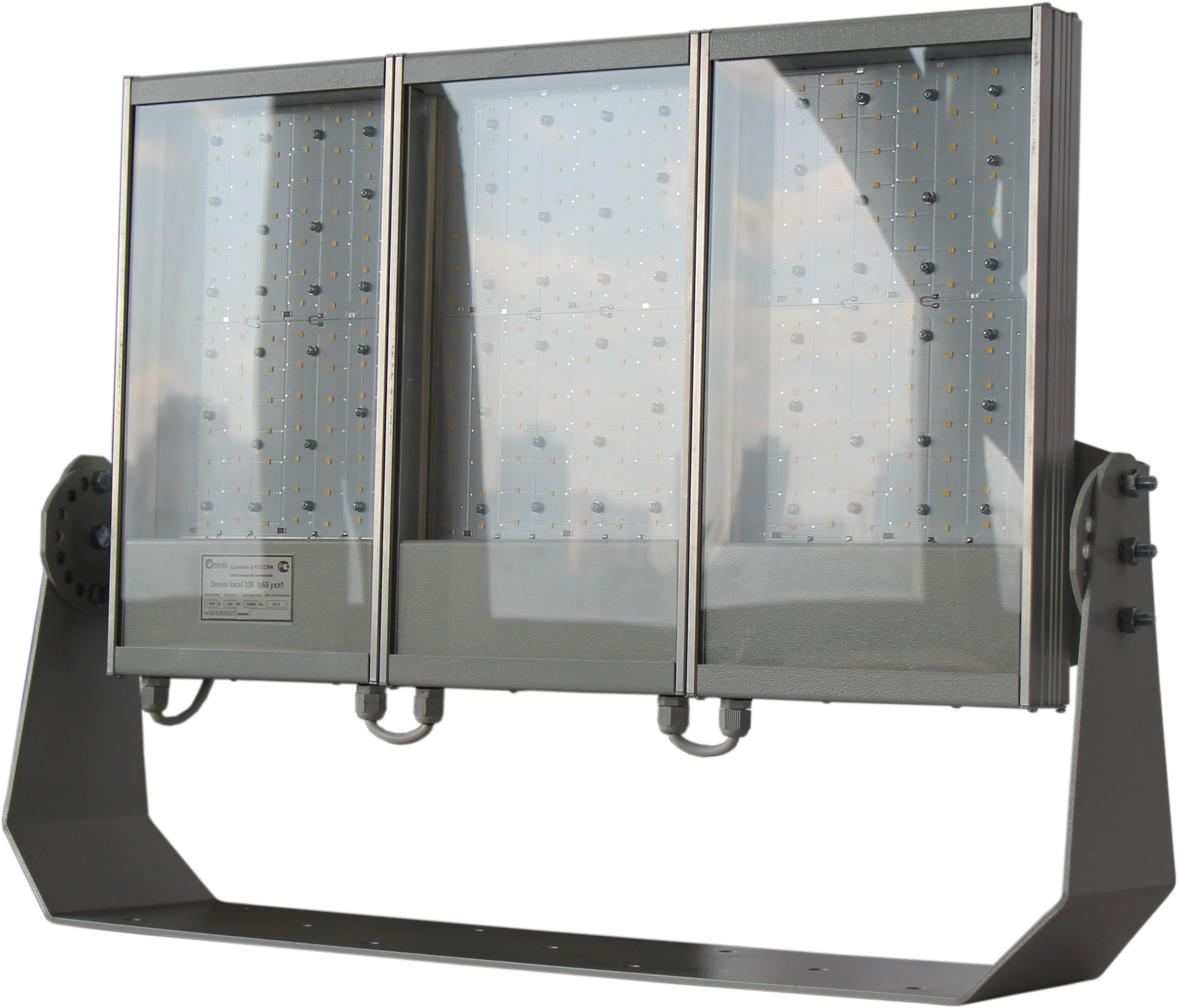 Прожектор светодиодный local 336 мощность 420Вт. 42000Лм Прожектор светодиодный local 336 мощность 420Вт. 42000Лм